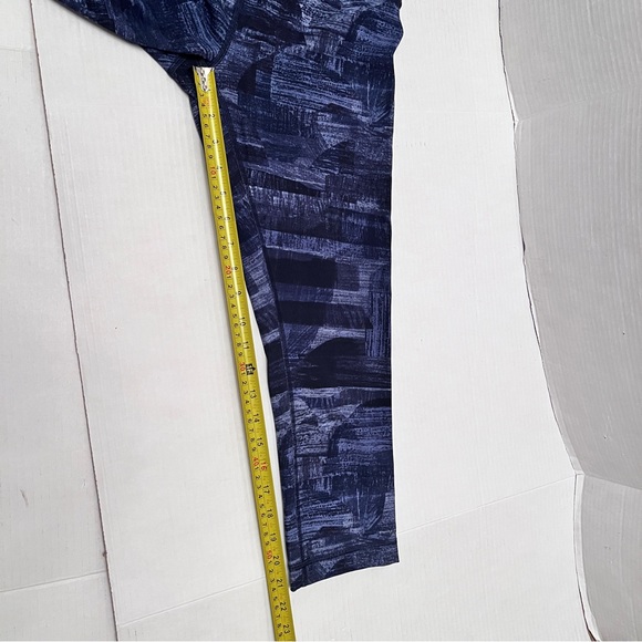 Lululemon Wunder Under High-Rise Crop 21" Leggings Size 8 EUC - Picture 6 of 10